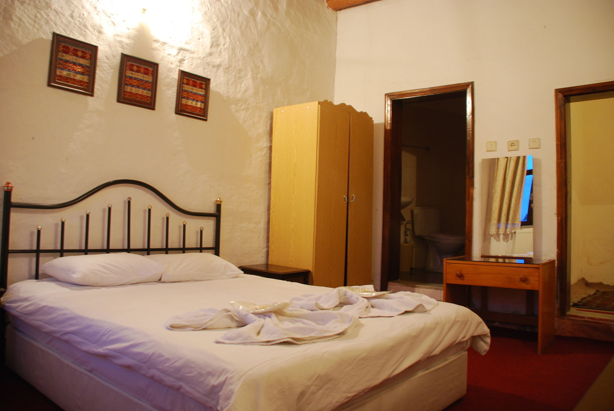 Yasin'S Place Backpackers Cave Hostel ギョレメ エクステリア 写真